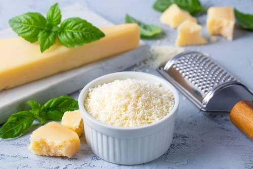 Qual queijo é bom para ralar?