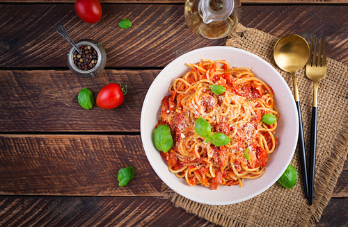 Espaguete ao Sugo​