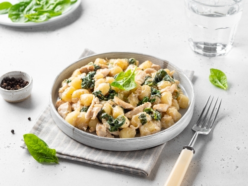 Nhoque de batata com creme de ricota e espinafre