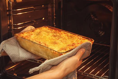 Quanto tempo a lasanha fica no forno?