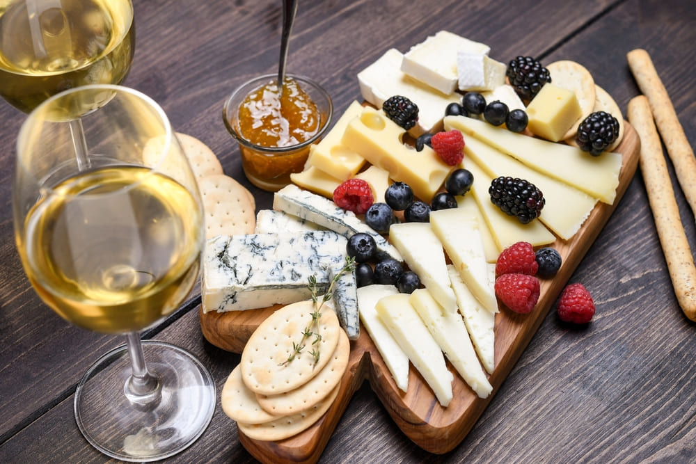 O que devo colocar na tábua de frios no Natal? Guia para montar uma tábua chique, saborosa e inesquecível