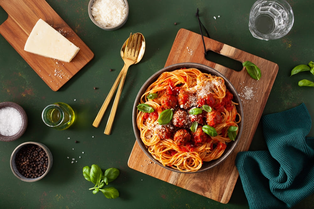 Como fazer macarronada? Aprenda a receita perfeita para o almoço em família