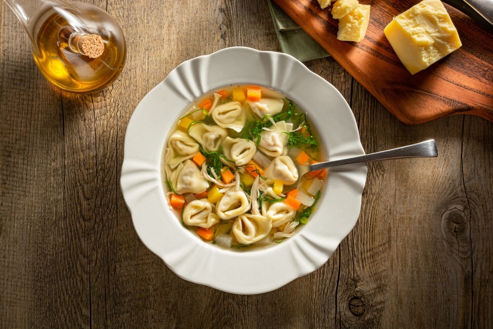 Sopa de capeletti: aprenda receita italiana deliciosa e nutritiva