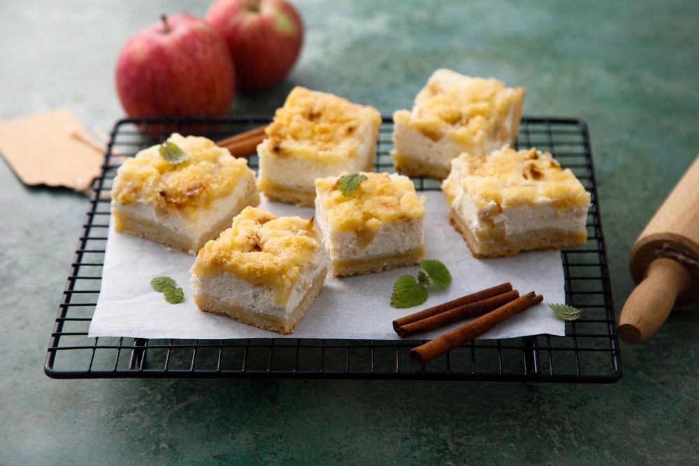 Torta de maçã com chantilly de creme de ricota