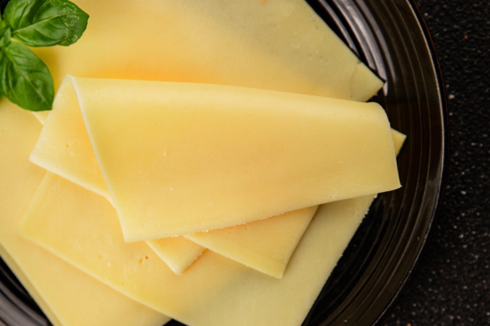 Queijo Colonial x Queijo Asiago: semelhanças e diferenças destes queijos 