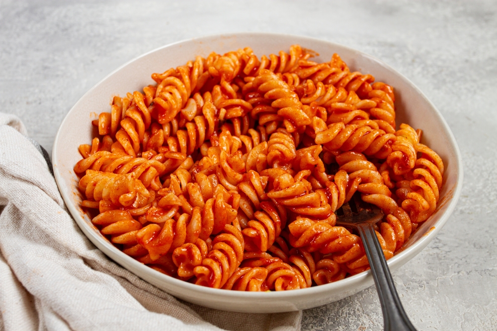 Como fazer macarrão na panela de pressão? Receita prática para jantar
