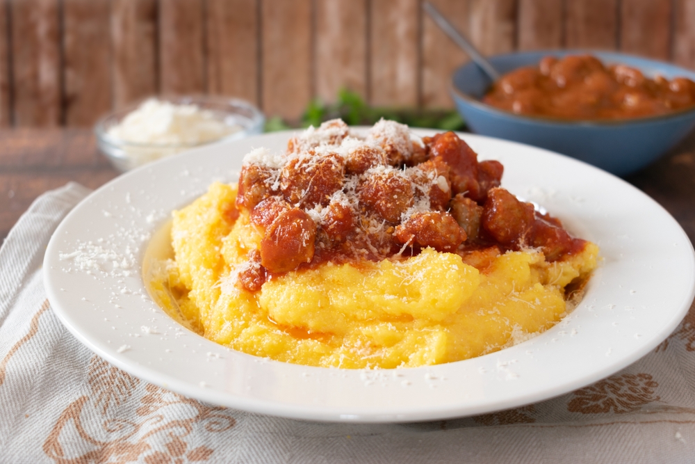 A história da polenta na Itália: como o prato simples virou símbolo da culinária italiana