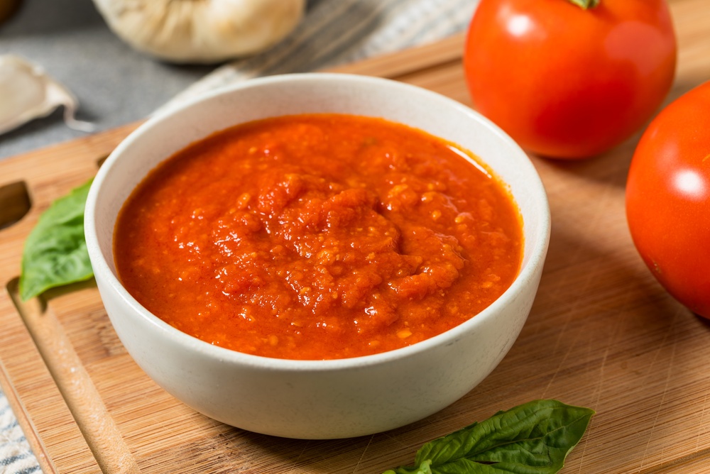 Molho de tomate caseiro: pode ser feito com tomate pelado em lata?